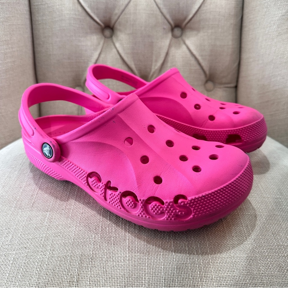 Crocs Hot Pink Clogs - Women’s 9 Men’s 7